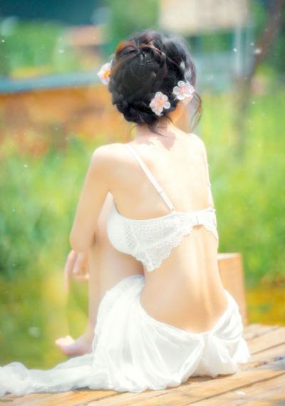 詹娜《女按摩师》_迅雷手机免费观看