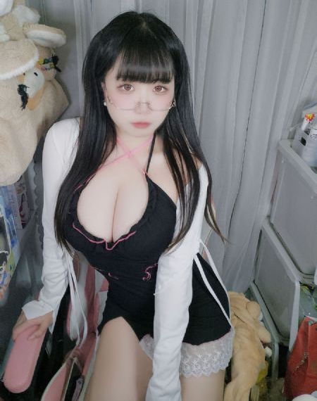 亲爱的老师1中文在线观看_超清BD在线观看