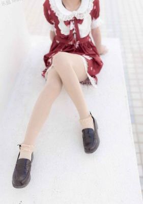 夏日吊带裙_BD国语免费观看电视剧