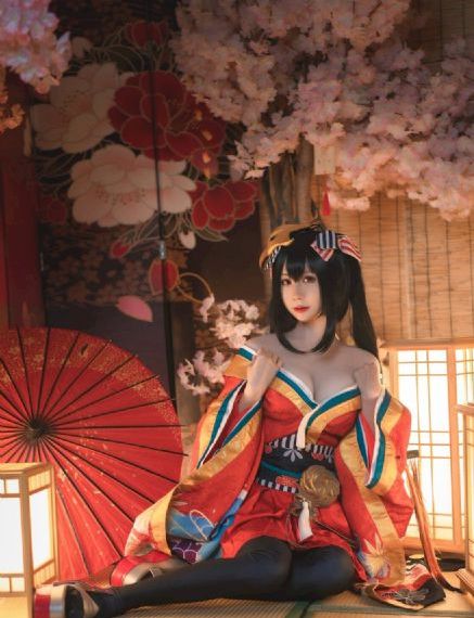 05年小姑娘唐先生舞蹈完整版_高清免费观看超清